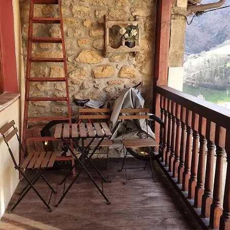 La Casa Blanca * Gamonedo de Cangas